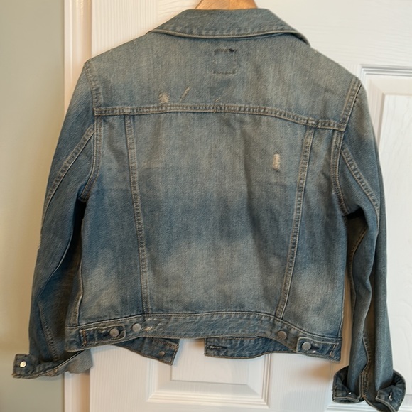 Distressed Gap Denim Jacket - Picture 3 of 3
